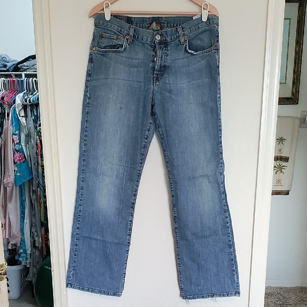 Lucky Brand Button Up Blue Jeans